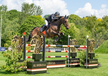 Laura Renwick takes 7 & 8 Year Old Championship with new ride